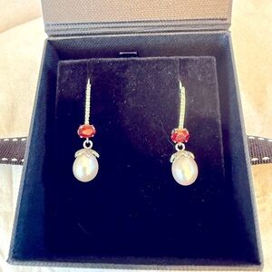 Sterling Silver oval Freshwater Pearls dangle with oval Garnet Earrings Classic!